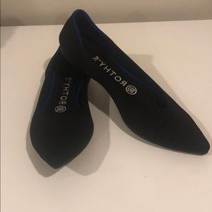 Rothy’s The Point flat in black size 7.5